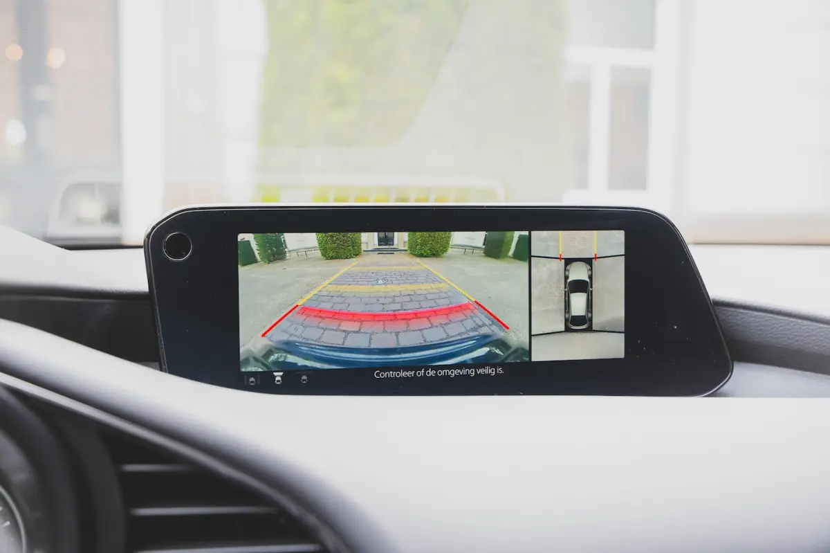 3 2.0 e-SkyActiv-X M Hybrid 186 Luxury 360 CAM | LEDER | MEMORY | BOSE | HUD | CARPLAY