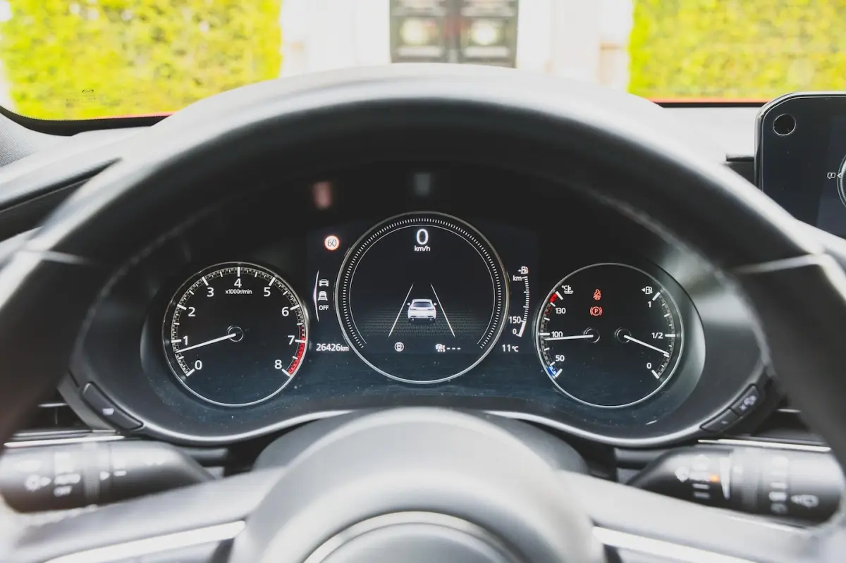 3 2.0 e-SkyActiv-X M Hybrid 186 Luxury 360 CAM | LEDER | MEMORY | BOSE | HUD | CARPLAY