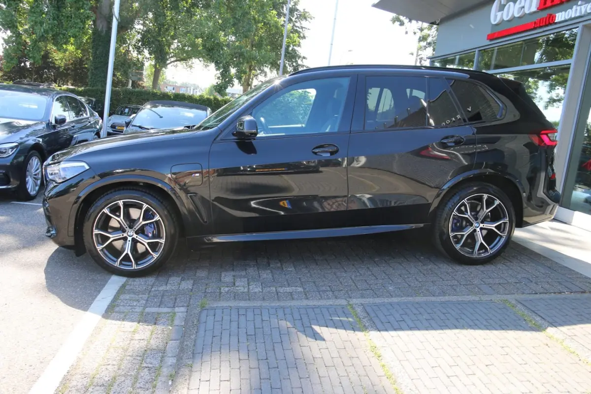 XDrive45e High Executive M-PAKKET PANO VOL