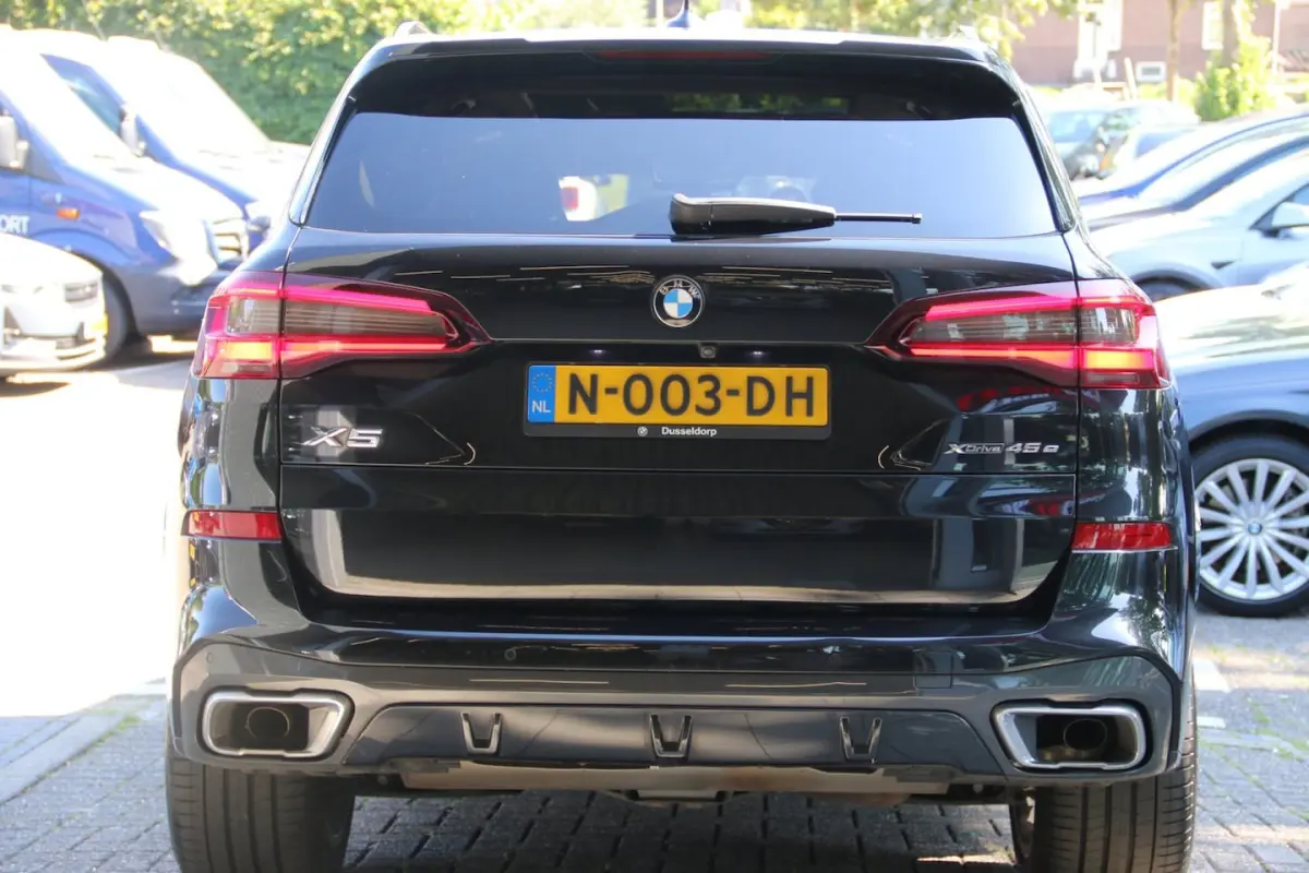 XDrive45e High Executive M-PAKKET PANO VOL