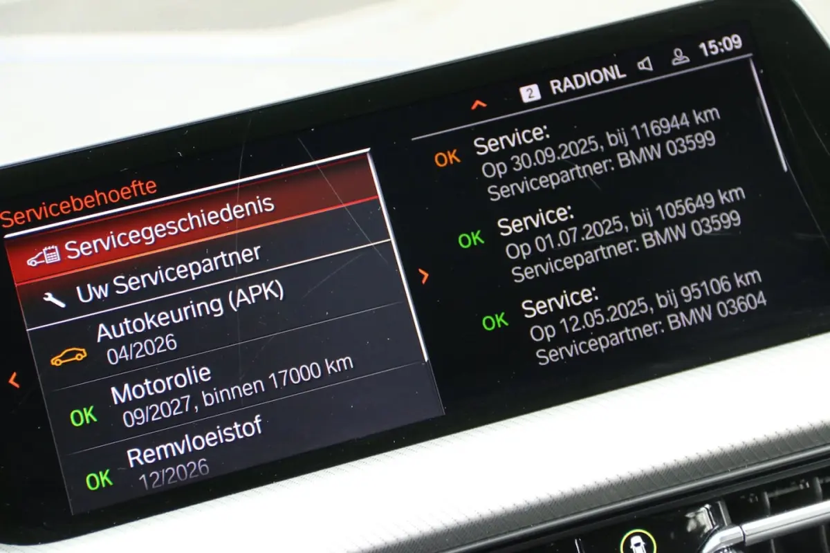 118i Business Edition M-PAKKET DEALER OND. NL-AUTO NAP