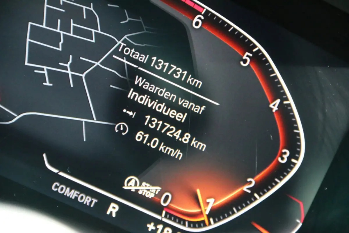 118i Business Edition M-PAKKET DEALER OND. NL-AUTO NAP
