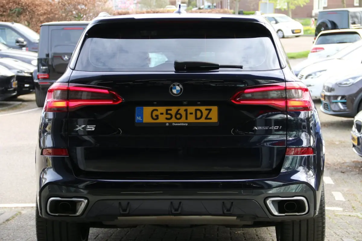 XDrive40i High Executive 7p. M-PAKKET PANO-DAK NL-AUTO NAP