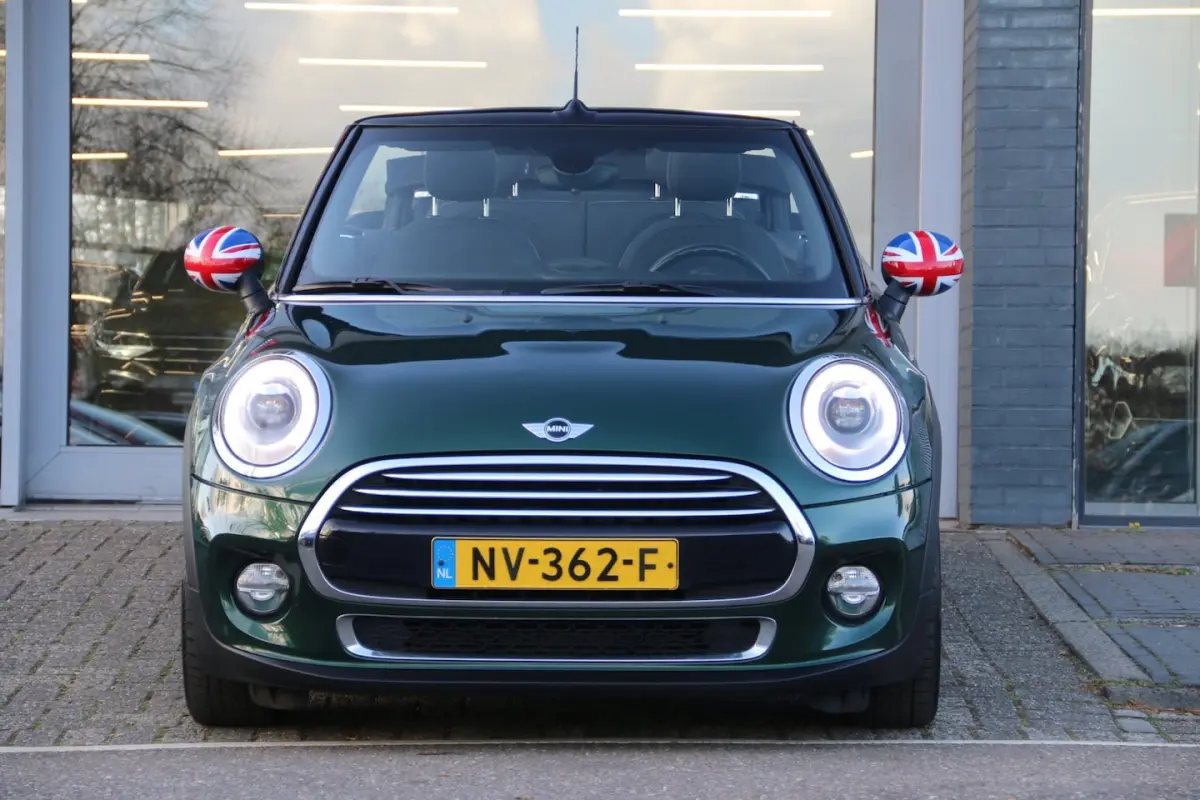 1.5 Cooper Serious Business DEALER OND. NL AUTO NAP