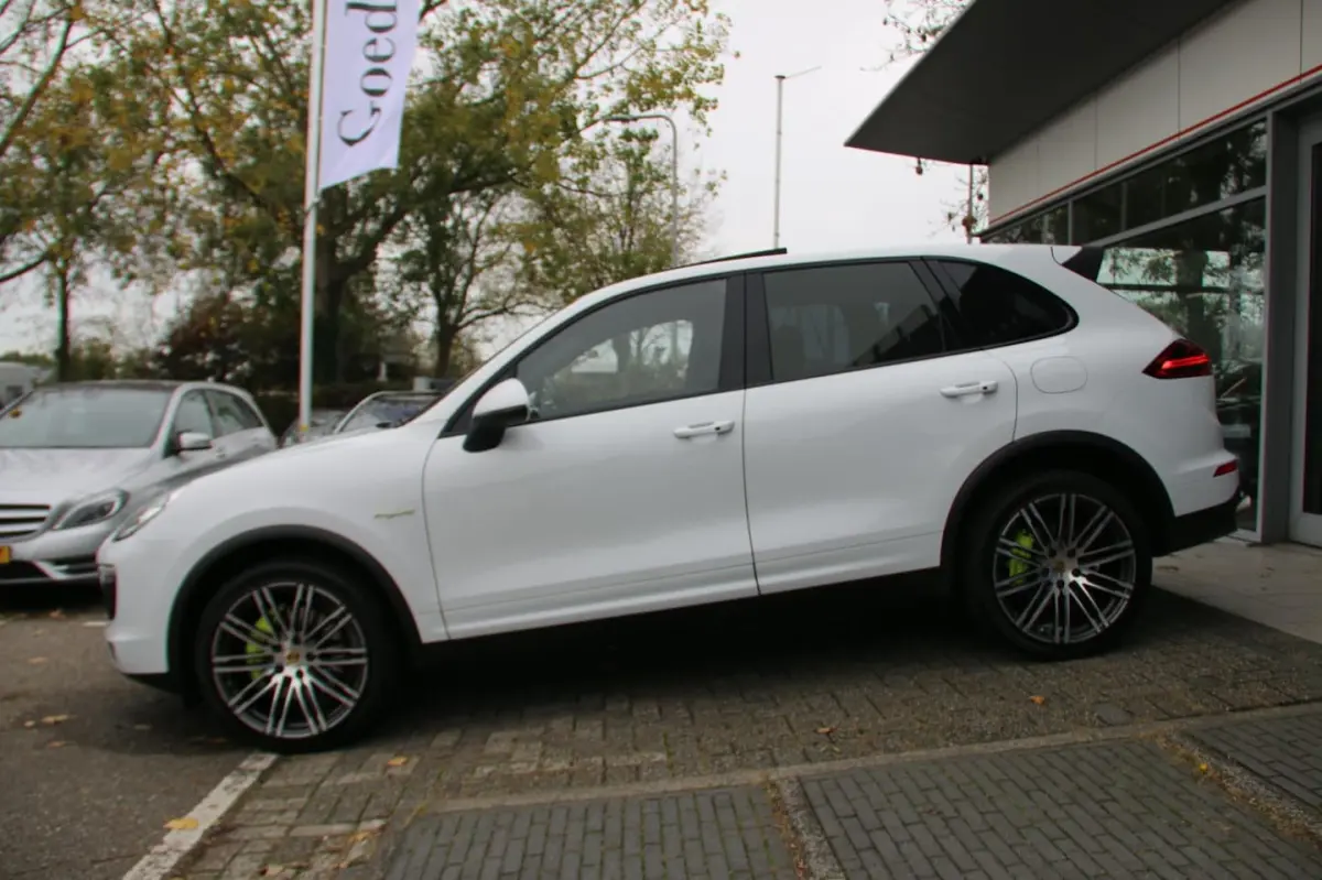 3.0 S E-Hybrid DEALER OND. PANO-DAK NAP