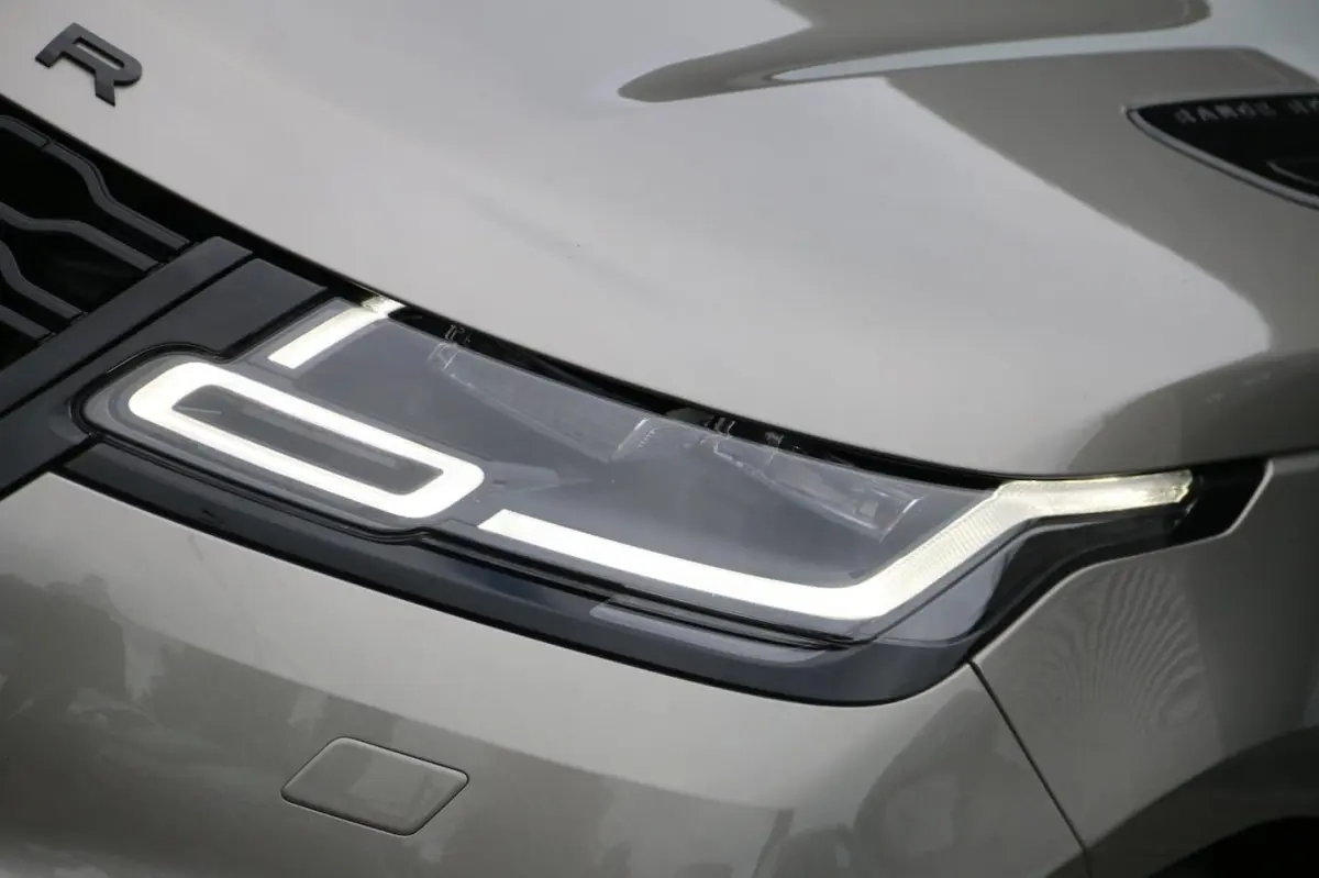 3.0 V6 AWD R-Dynamic HSE LUCHTVERING VOL
