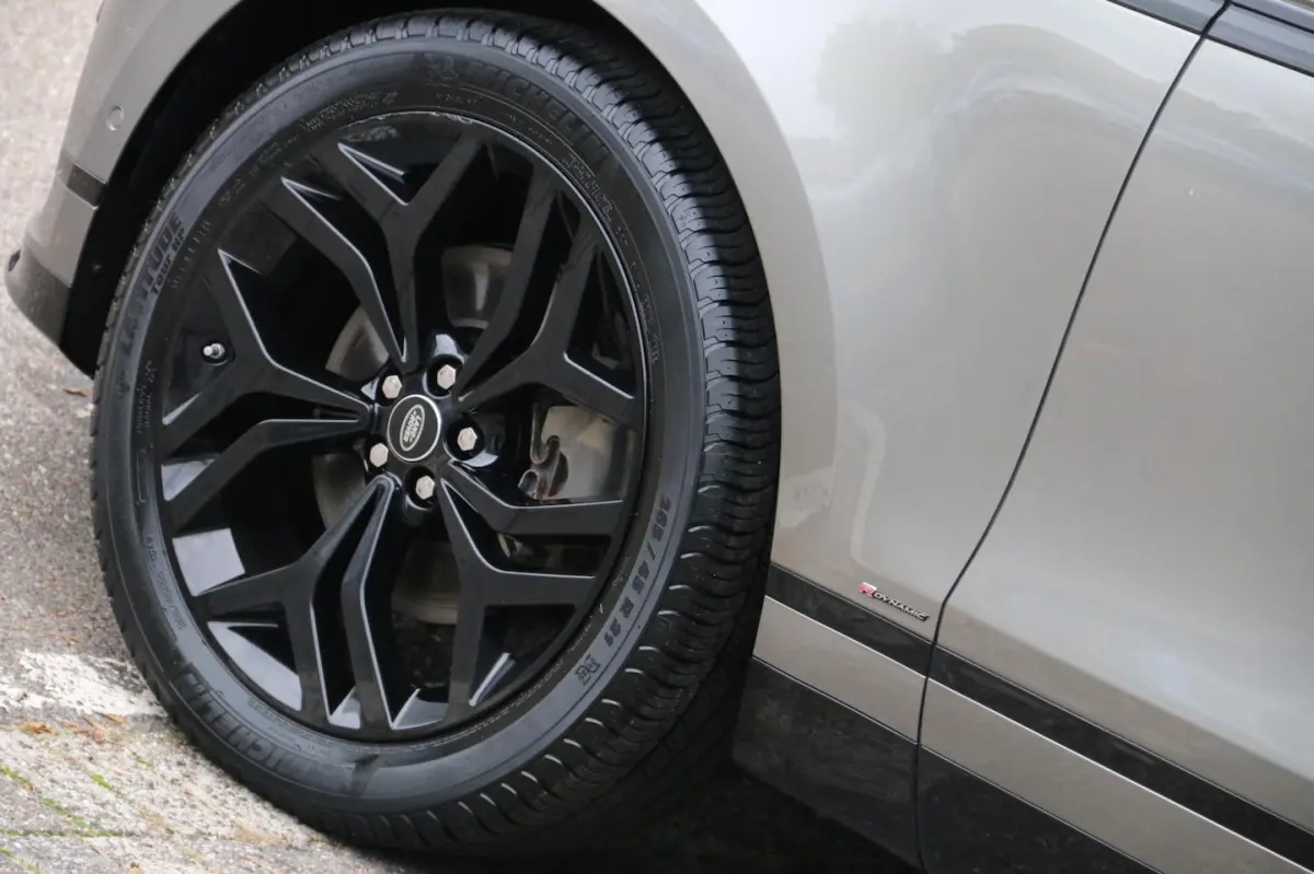 3.0 V6 AWD R-Dynamic HSE LUCHTVERING VOL