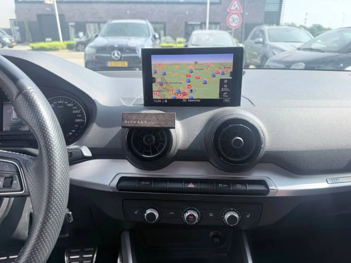 1.0 TFSI S-Line Automaat NETTE AUTO NAP INRUIL MOGELIJK
