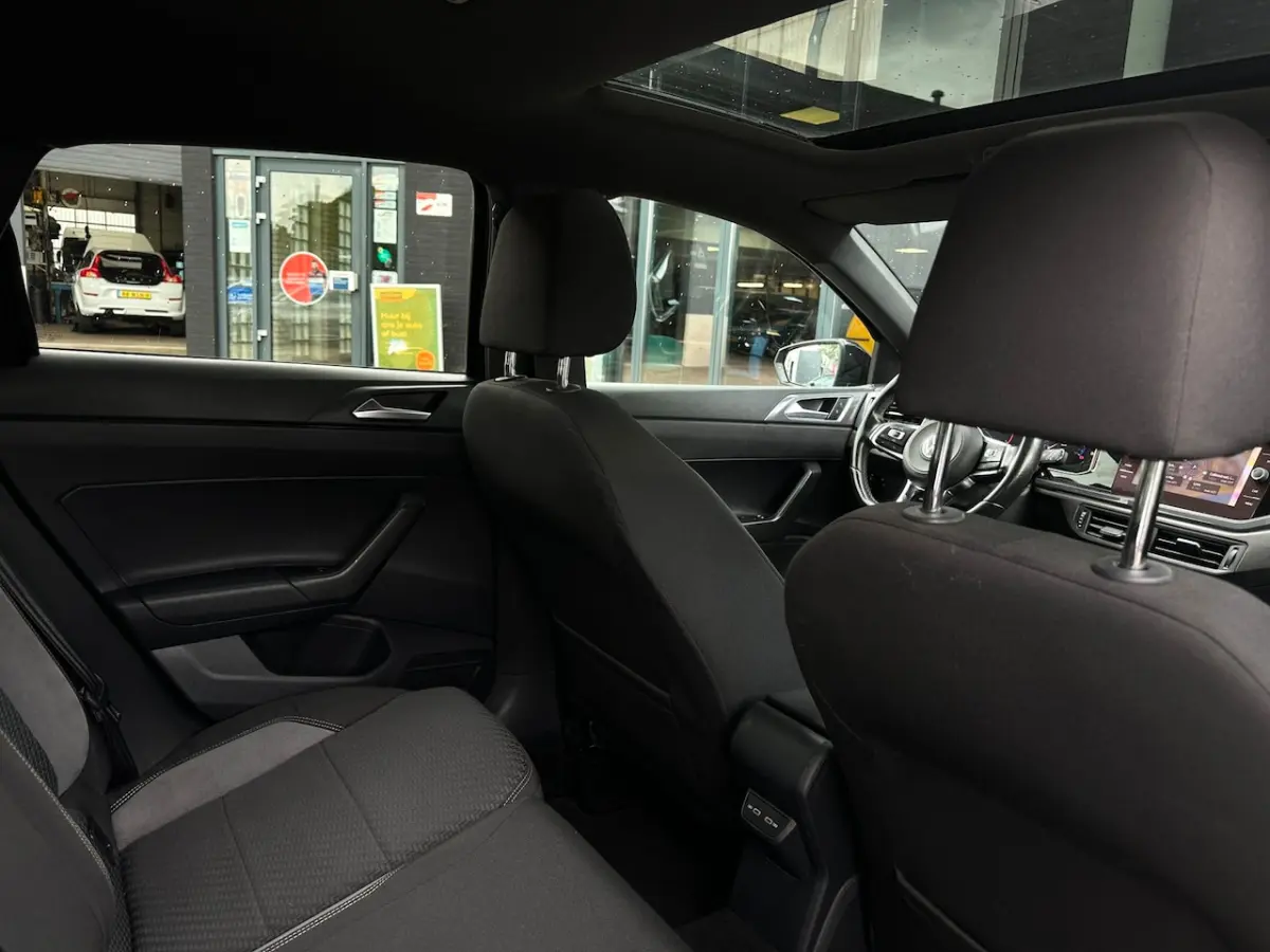 1.0 TSI Highline Business R-LINE/Digital Cockpit/APP-CONNECT/NL-AUTO NAP