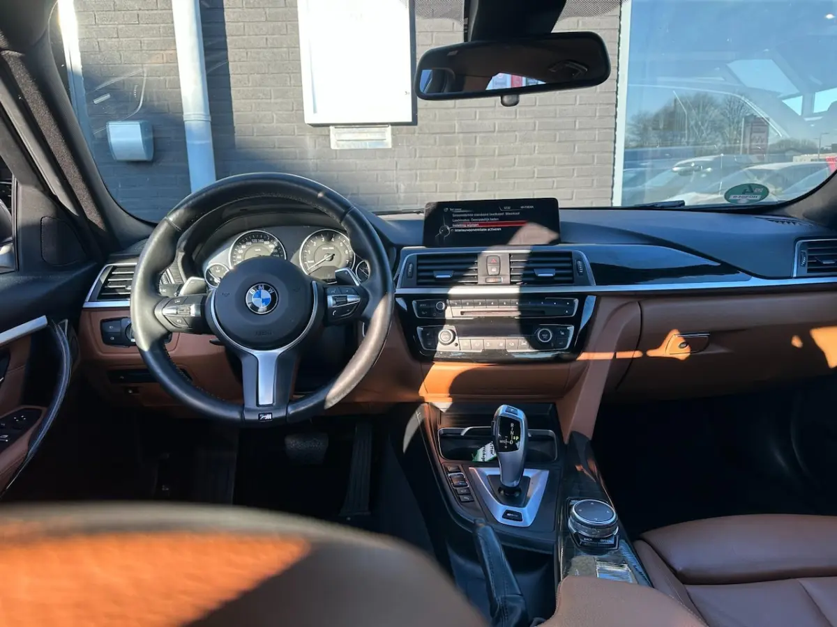 330e Centennial High Executive/CAMERA/LEDER/NAVI/NL-AUTO NAP