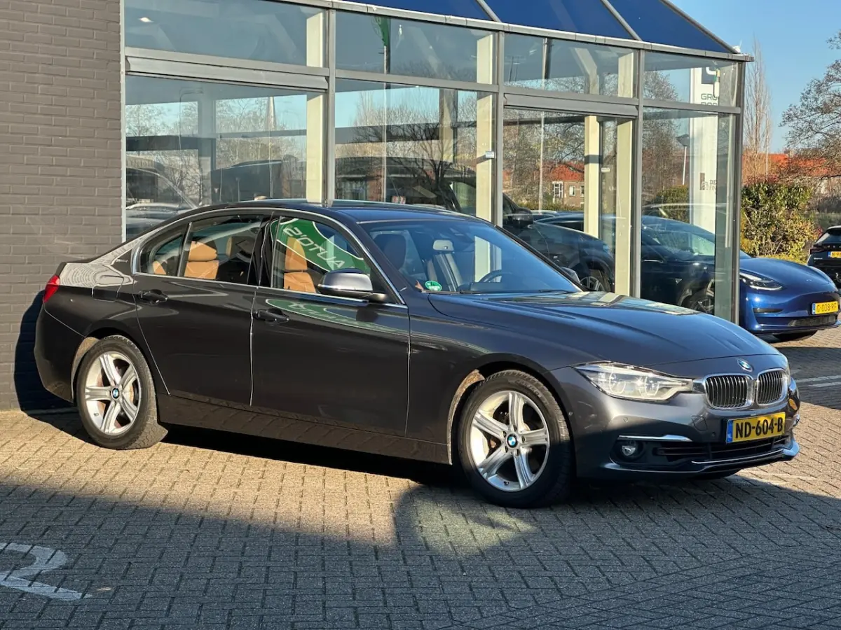330e Centennial High Executive/CAMERA/LEDER/NAVI/NL-AUTO NAP