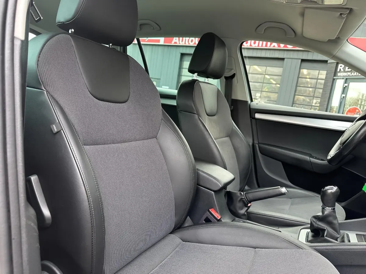 1.0 TSI Greentech Business Edition/1STE EIG/CARPLAY/NL-AUTO NAP