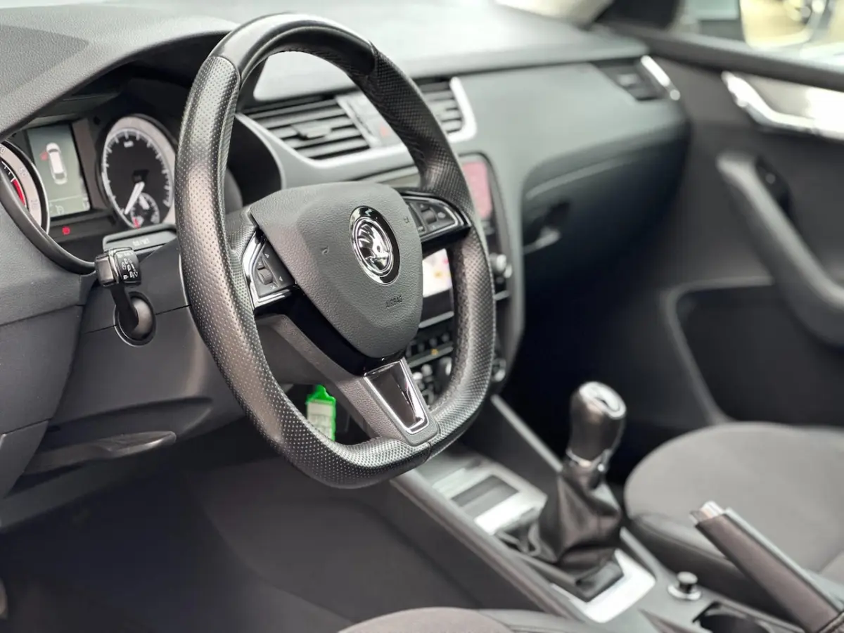 1.0 TSI Greentech Business Edition/1STE EIG/CARPLAY/NL-AUTO NAP