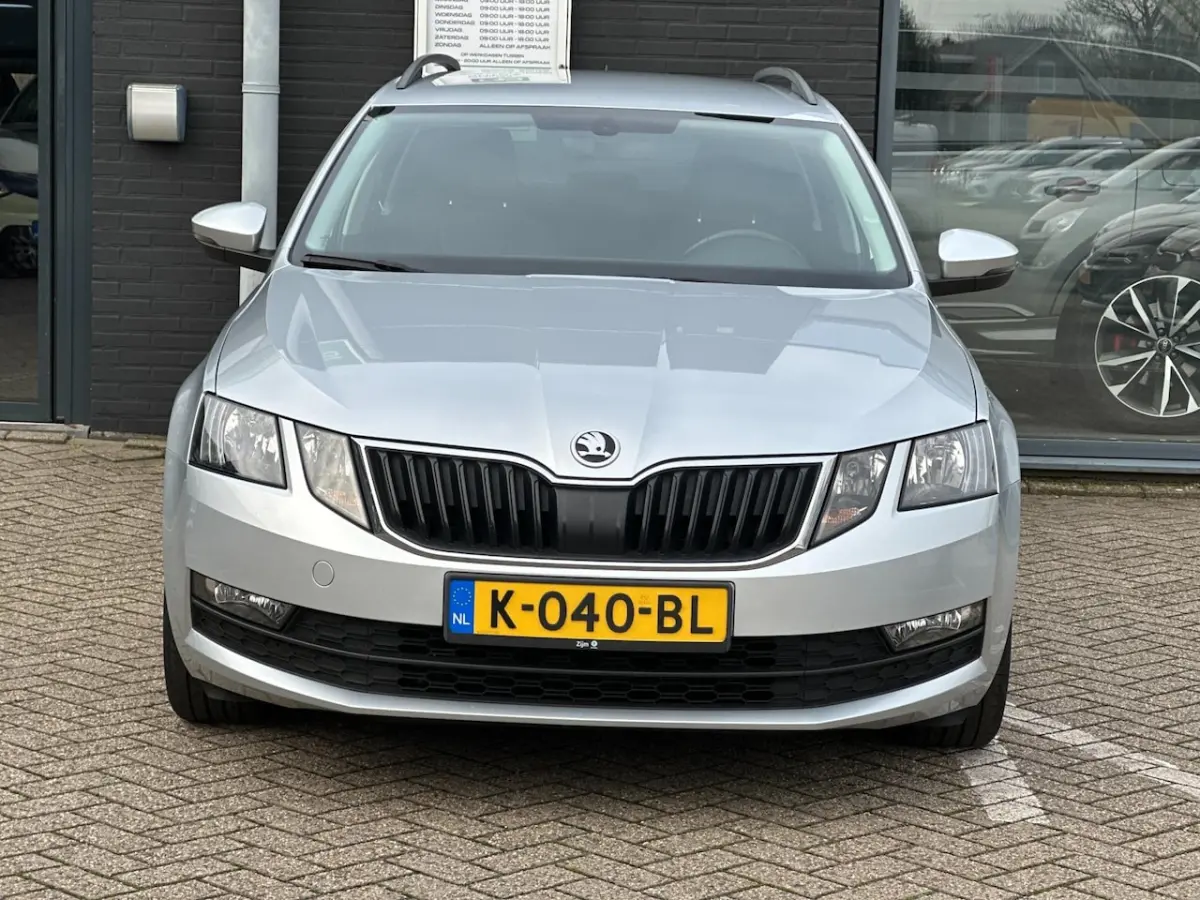 1.0 TSI Greentech Business Edition/1STE EIG/CARPLAY/NL-AUTO NAP