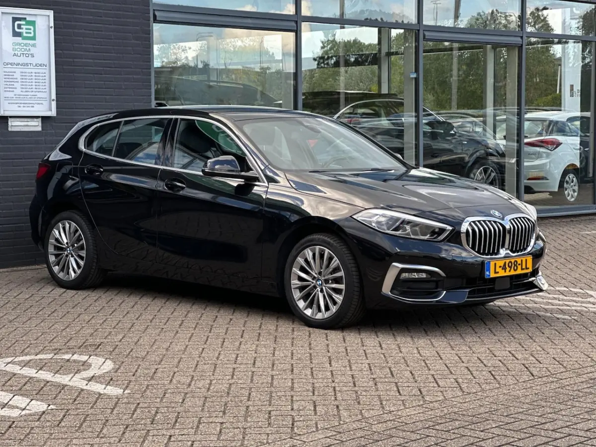 118i Business Edition Plus/SFEERVERLICHTING/NAVI/NL-AUTO NAP