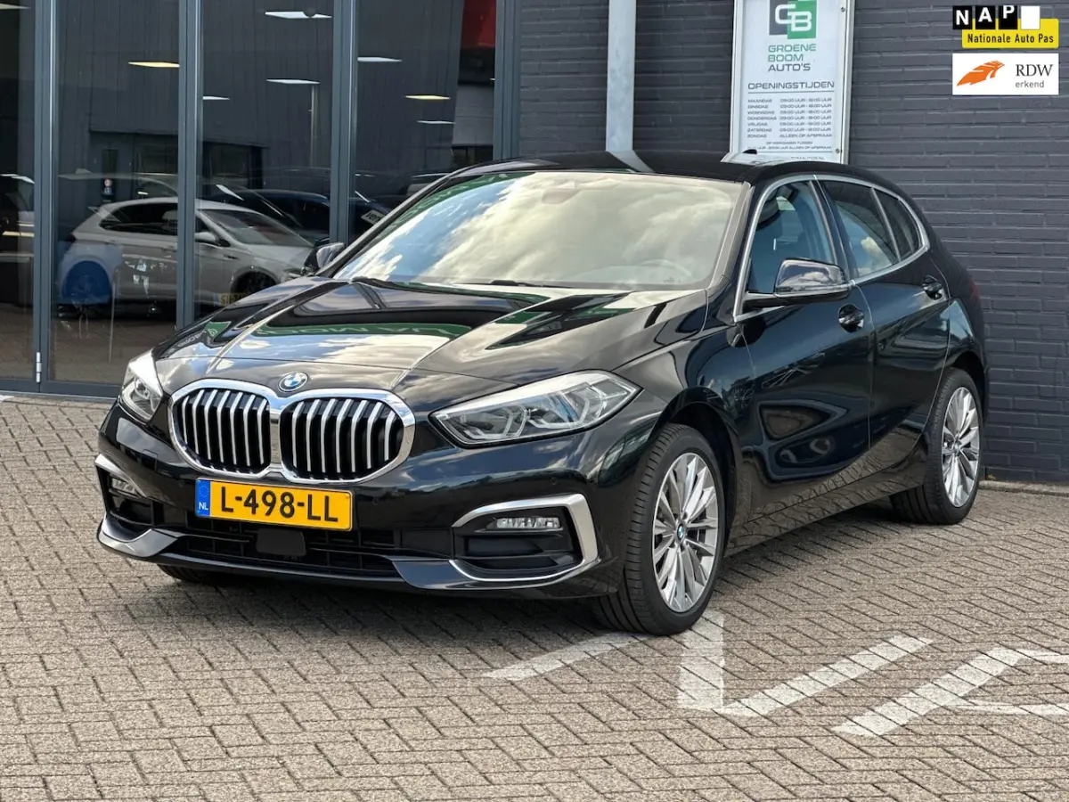 118i Business Edition Plus/SFEERVERLICHTING/NAVI/NL-AUTO NAP