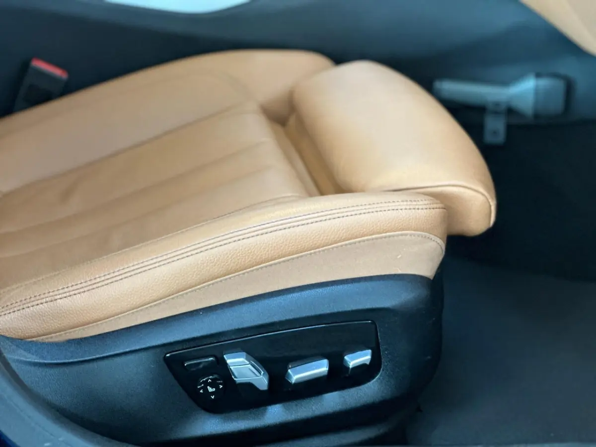 520d High Executive/1STE EIG/NAVI/CAMERA/LEDER/NAVI/NL-AUTO NAP