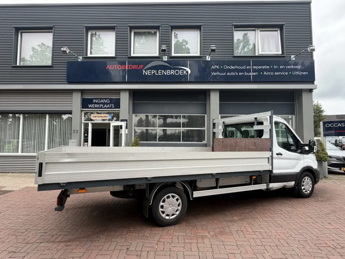 350 2.0 TDCI L5H1 Trend Skeletal Bj 2021 Km 64.000 Grote laadbak