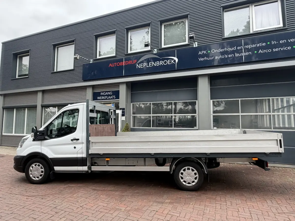 350 2.0 TDCI L5H1 Trend Skeletal Bj 2021 Km 64.000 Grote laadbak