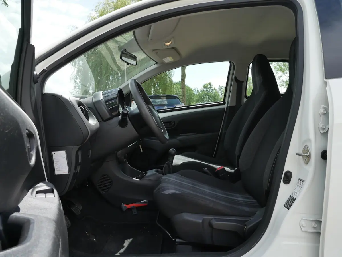 1.0 e-VTi 72pk 5D Active Premium | Airco | Bluetooth |