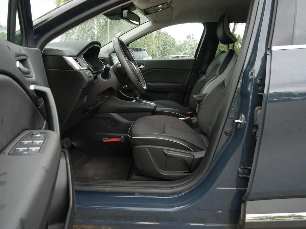 E-Tech Hybrid 145pk Intens | HEV | Parking Pack | Automaat | Camera | 2xpdc | Two-Tone |
