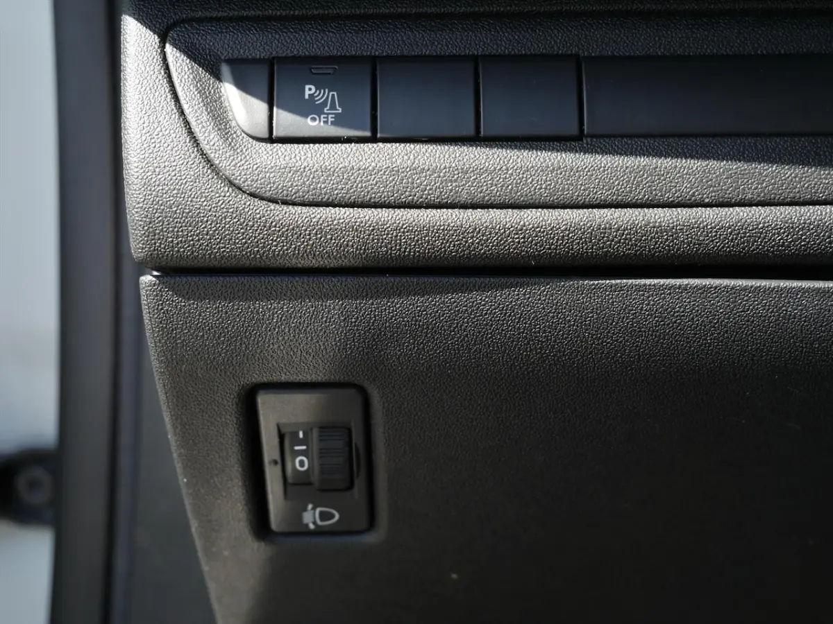 1.2 Puretech 82pk 5D Blue Lion | DAB+ | Carplay | PDC | 2de eig |