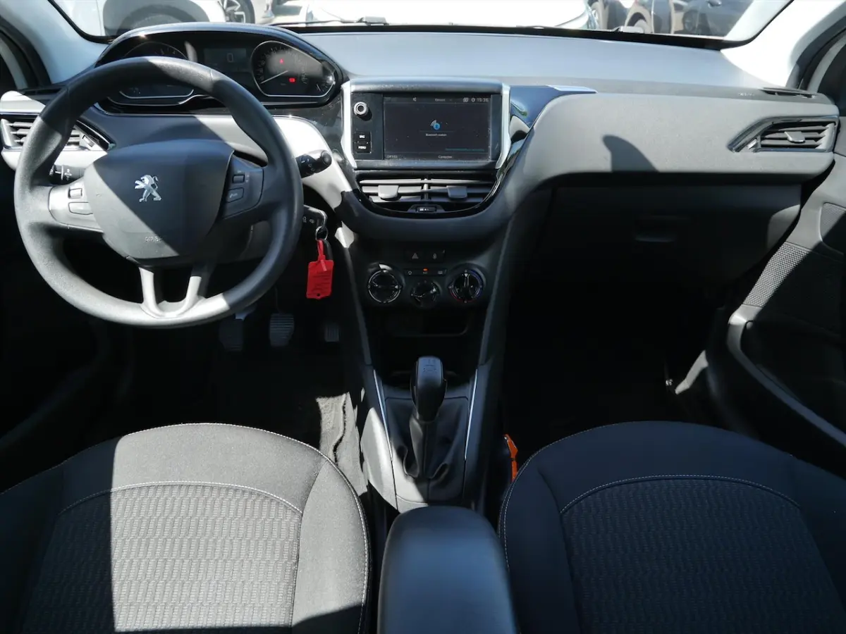 1.2 Puretech 82pk 5D Blue Lion | DAB+ | Carplay | PDC | 2de eig |
