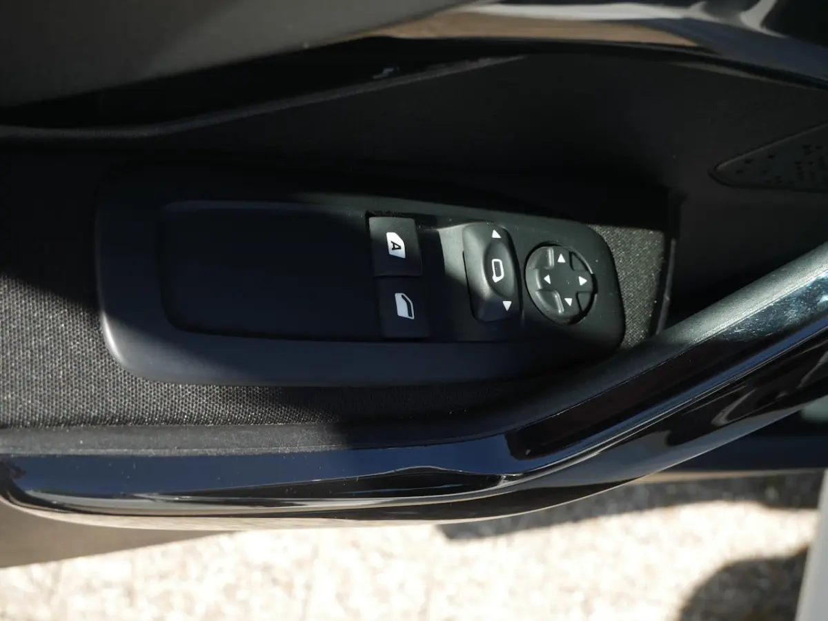 1.2 Puretech 82pk 5D Blue Lion | DAB+ | Carplay | PDC | 2de eig |