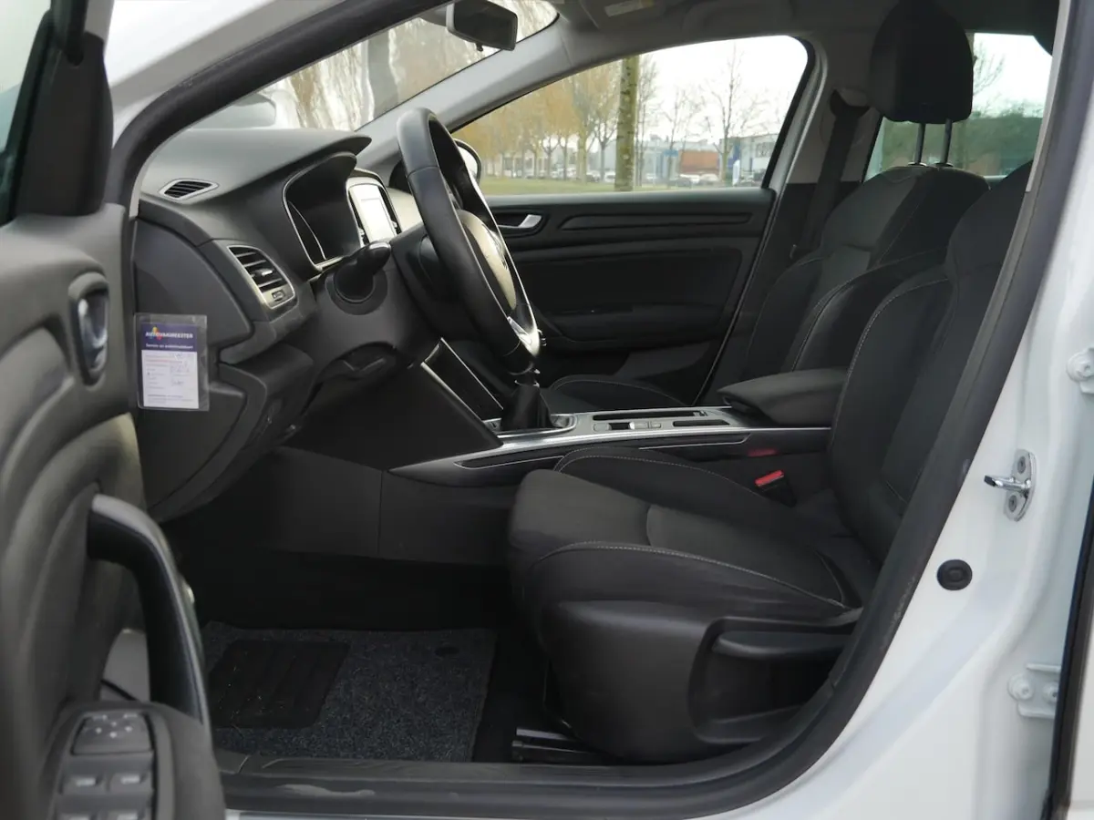 1.3 Energy TCe 115pk Limited | Trekhaak | Carplay | Pdc |
