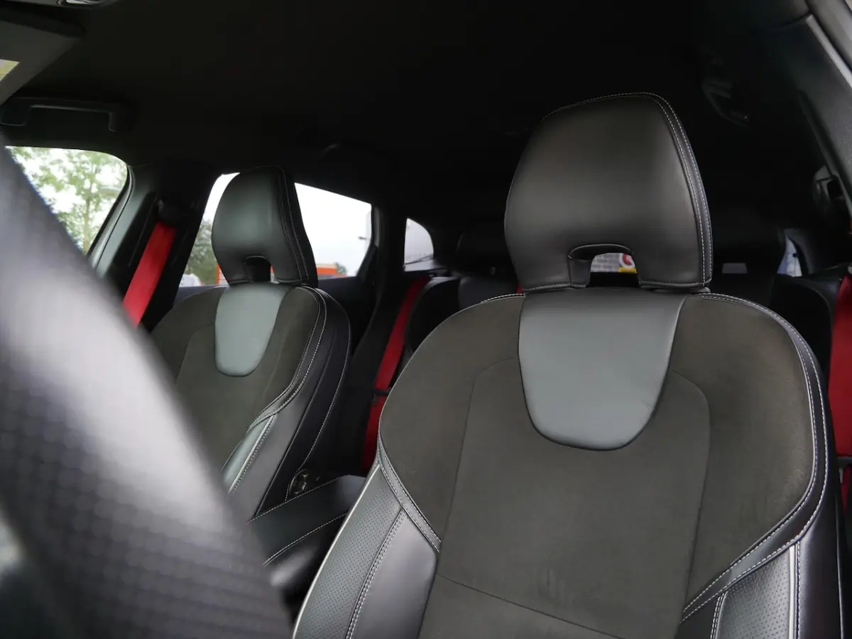 2.0 T5 245PK Carbon Edition | Polestar Uitlaatsysteem | Carplay | Stoel&Voorruitverw. | Ha
