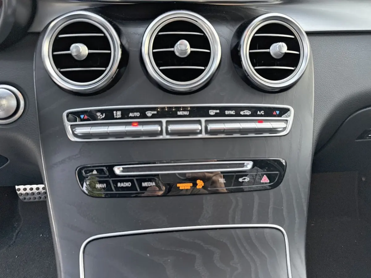 250 4MATIC Premium Plus AMG line