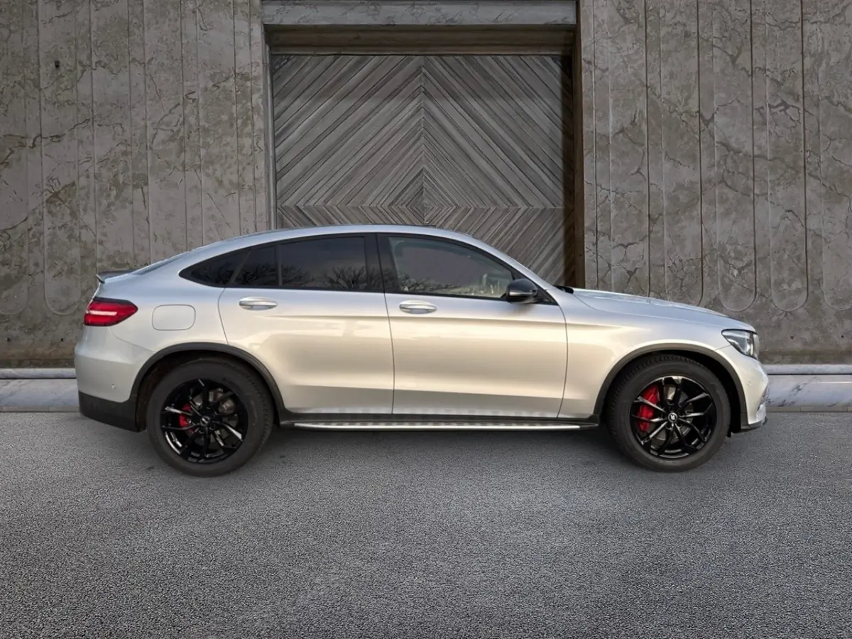 250 4MATIC Premium Plus AMG line