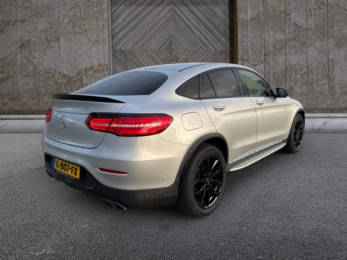 250 4MATIC Premium Plus AMG line