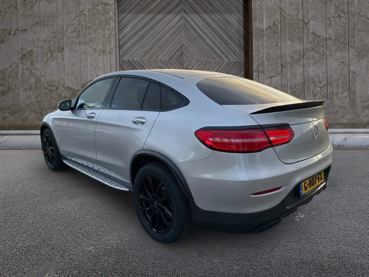 250 4MATIC Premium Plus AMG line