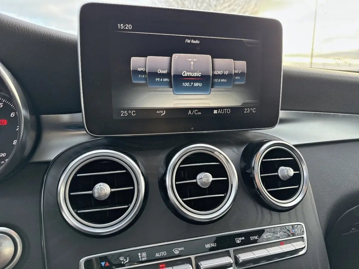 250 4MATIC Premium Plus AMG line