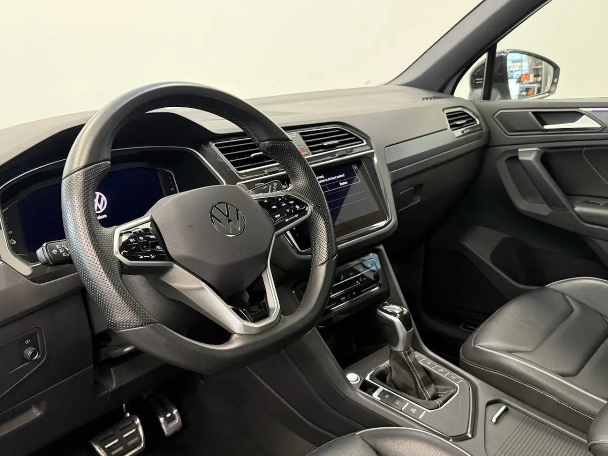 1.4 TSI eHybrid R-Line Business Leder Panoramadak IQ-light Elec.Trekhaak