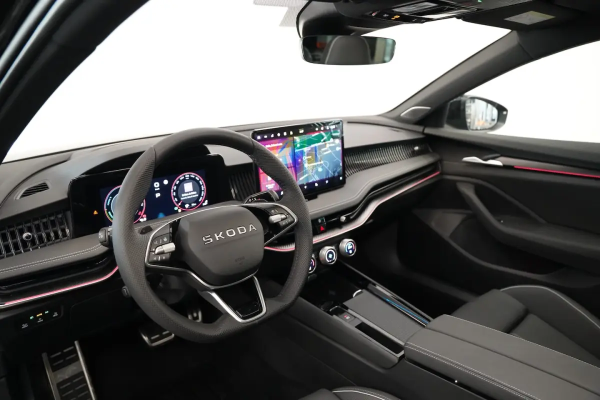 1.5 TSI PHEV Sportline Business Climate control Panoramadak Leder Elek. Stoelen Stoel Vent