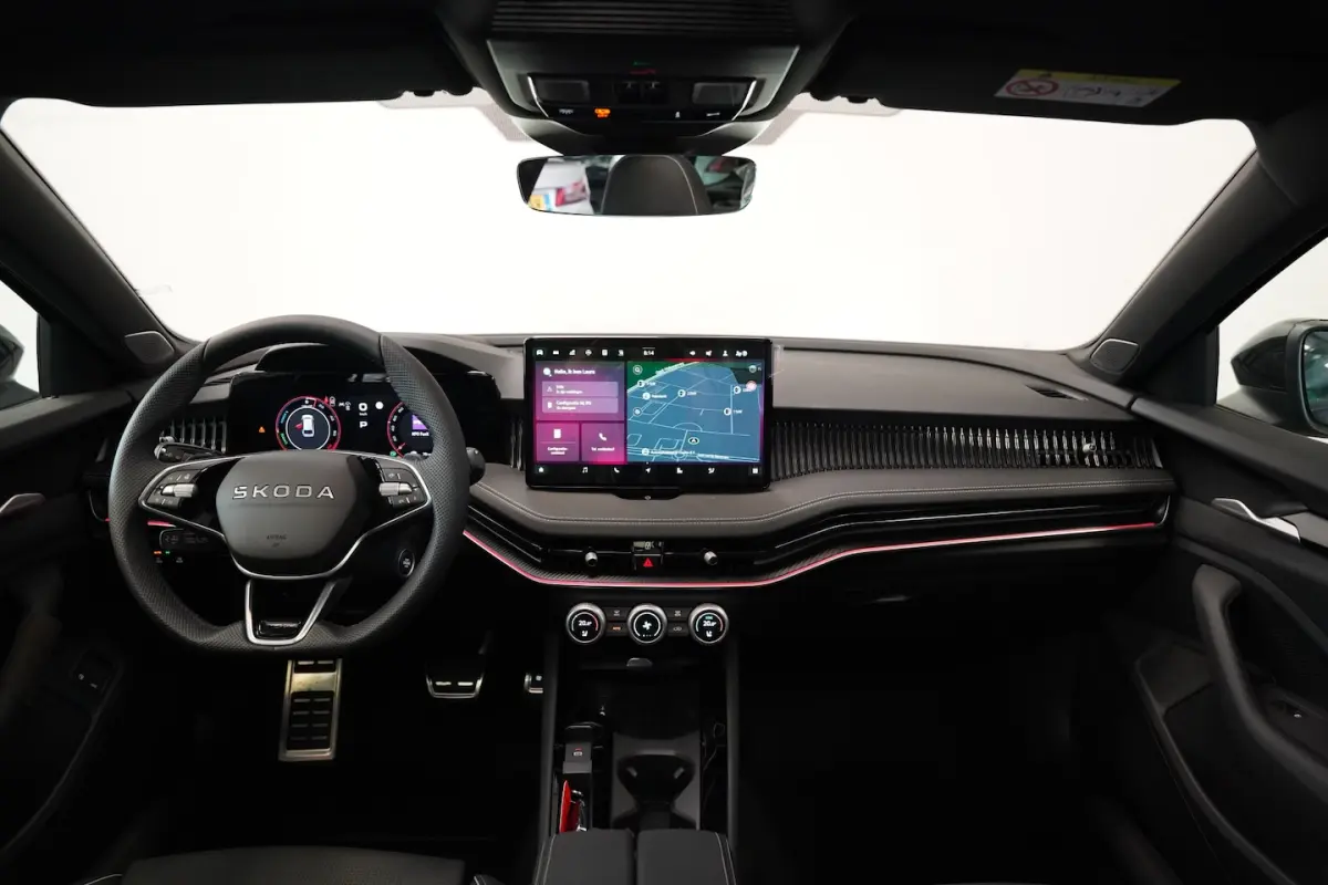 1.5 TSI PHEV Sportline Business Climate control Panoramadak Leder Elek. Stoelen Stoel Vent