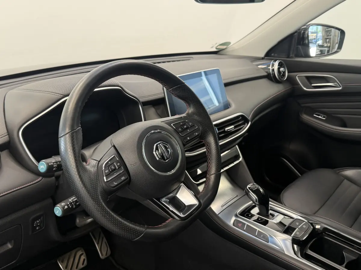 1.5 TGDI Luxury Panoramadak Leder Trekhaak 24 Maanden garantie* (Vraag naar de voorwaarden