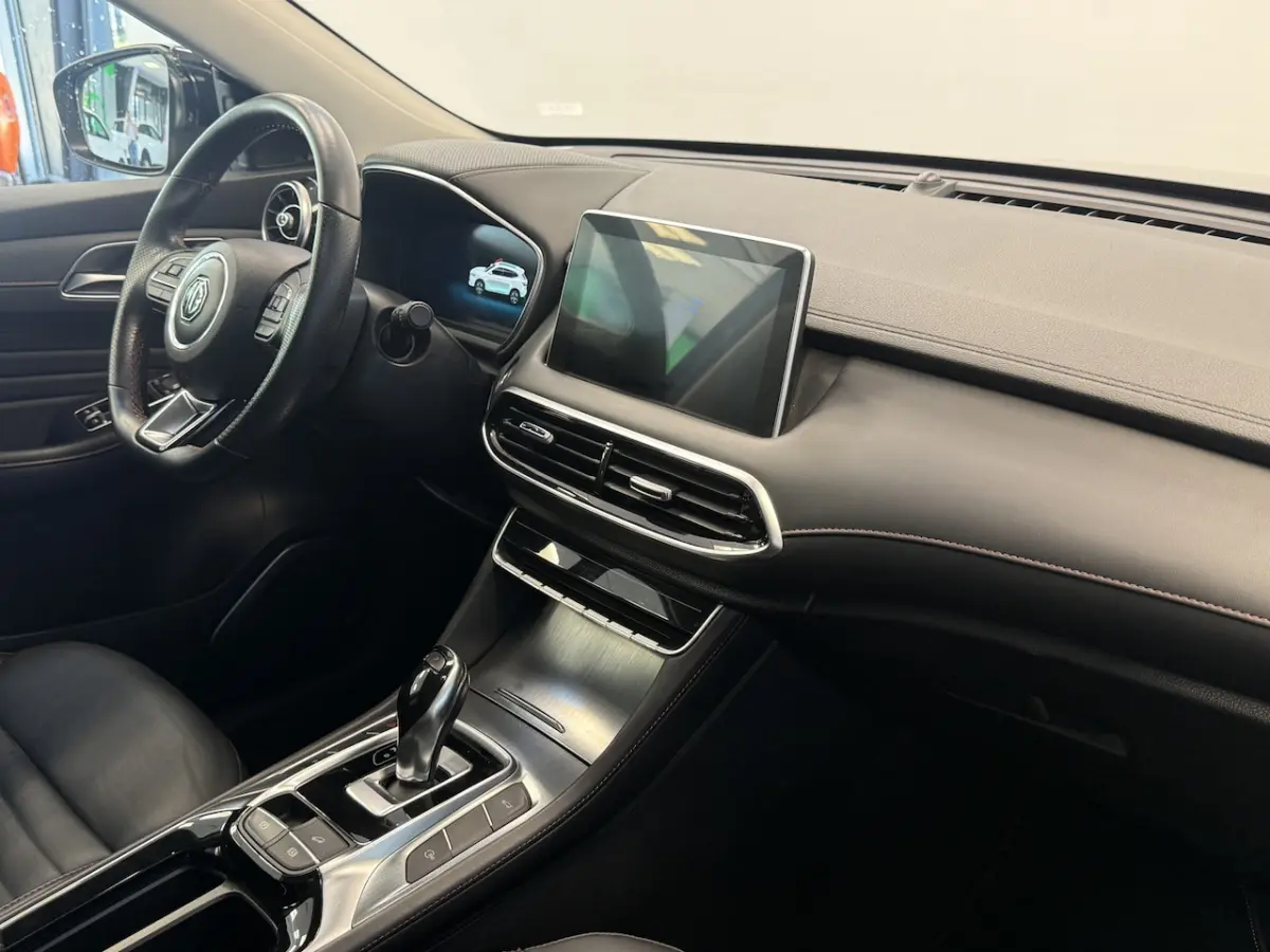 1.5 TGDI Luxury Panoramadak Leder Trekhaak 24 Maanden garantie* (Vraag naar de voorwaarden