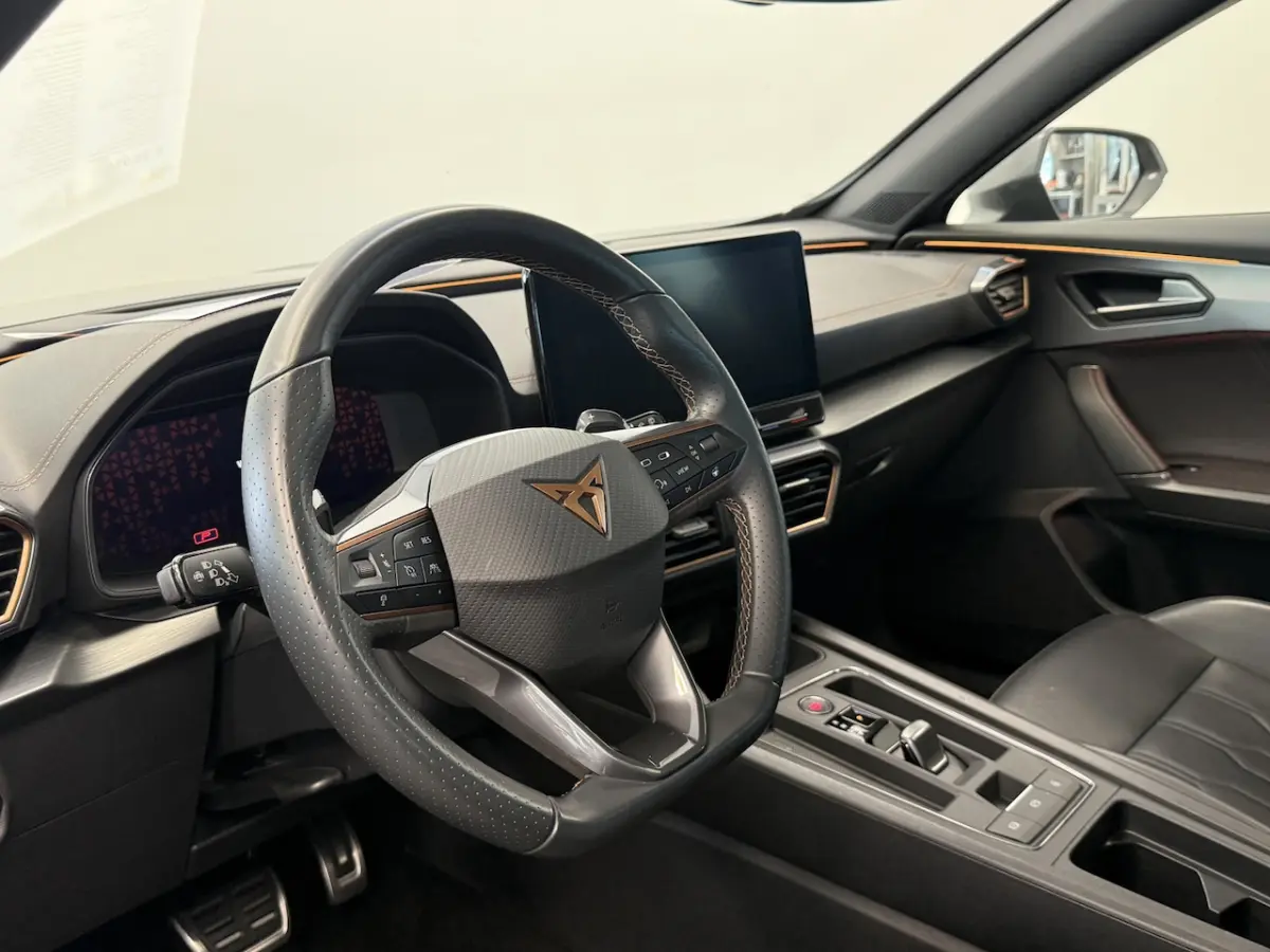 1.4 e-Hybrid VZ Performance Elec Klep ACC Apple Carplay Stuur-/Stoelverwarming PDC 24 Maan