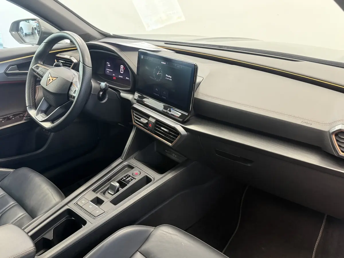 1.4 e-Hybrid VZ Performance Elec Klep ACC Apple Carplay Stuur-/Stoelverwarming PDC 24 Maan