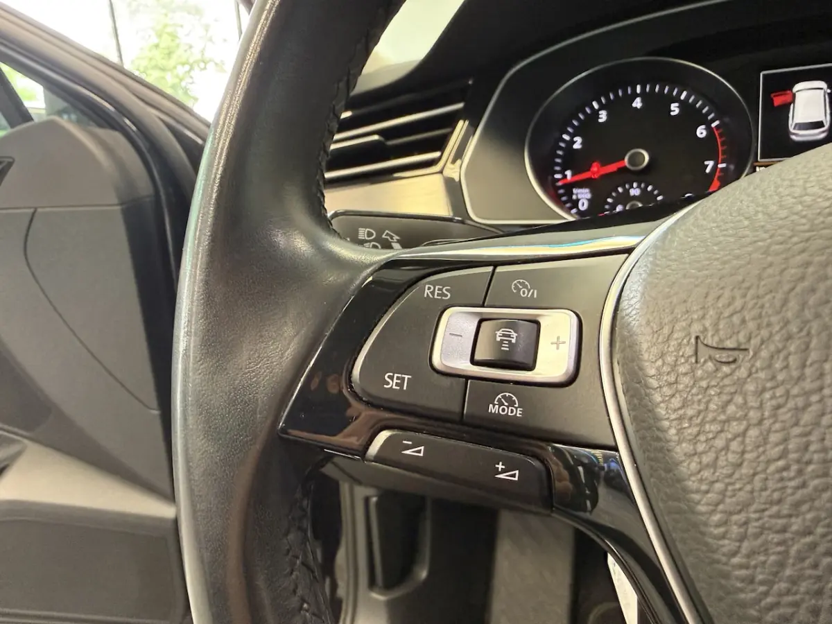 1.4 TSI ACT Connected Series Plus Carplay Parkeerksensoren Navigatie 24 Maanden garantie*