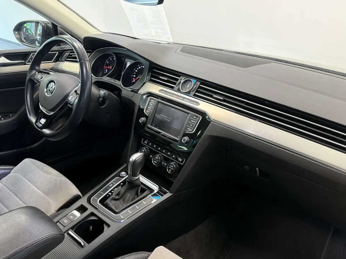 1.4 TSI ACT Connected Series Plus Carplay Parkeerksensoren Navigatie 24 Maanden garantie*