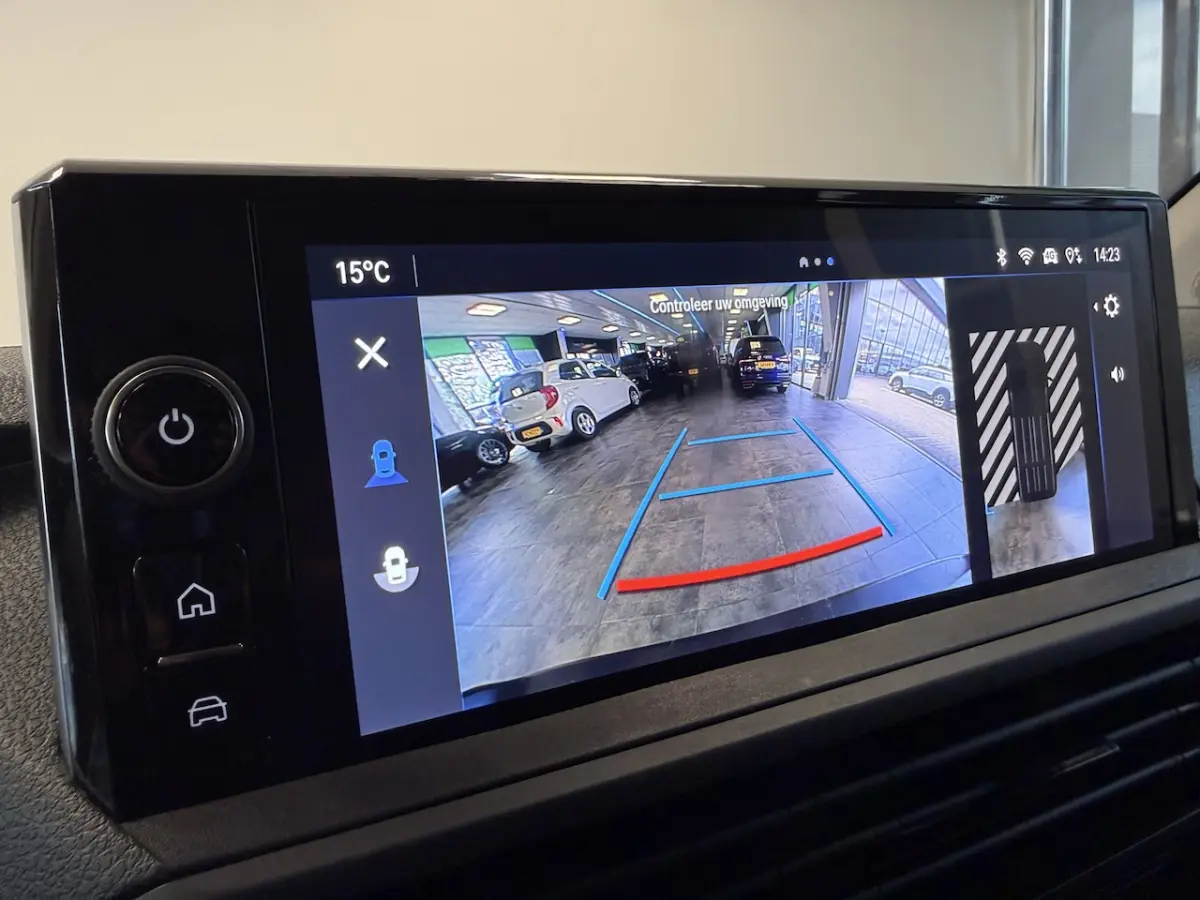 L2 75 kWh 3 Persoons Achteruitrijcamera Navigatie
