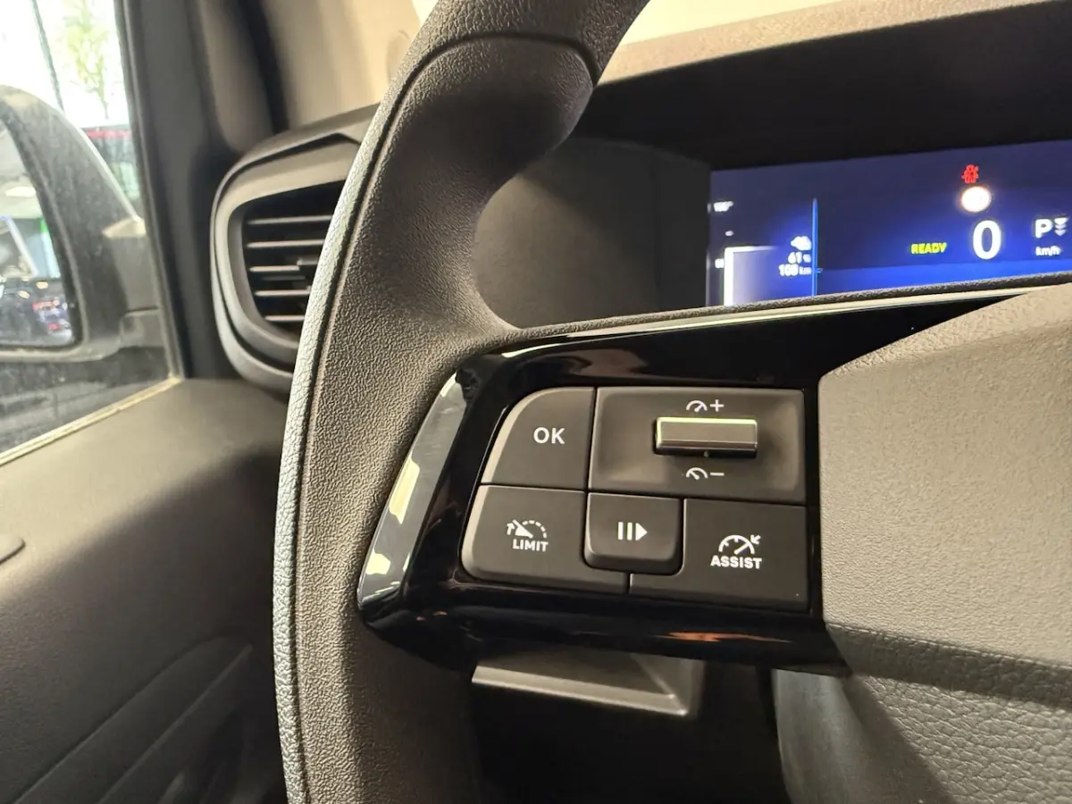 L2 75 kWh 3 Persoons Achteruitrijcamera Navigatie