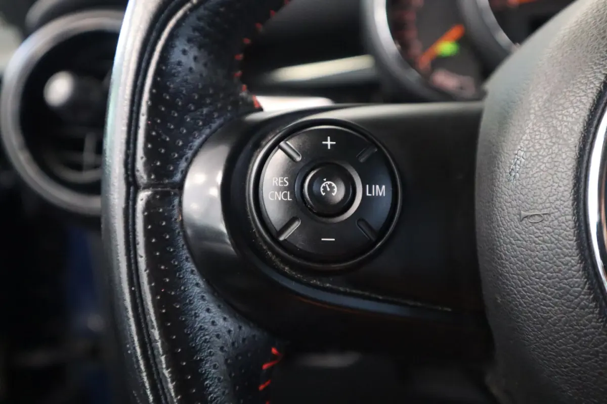 1.5 Cooper JCW King's Cross Navigatie CruiseControl
