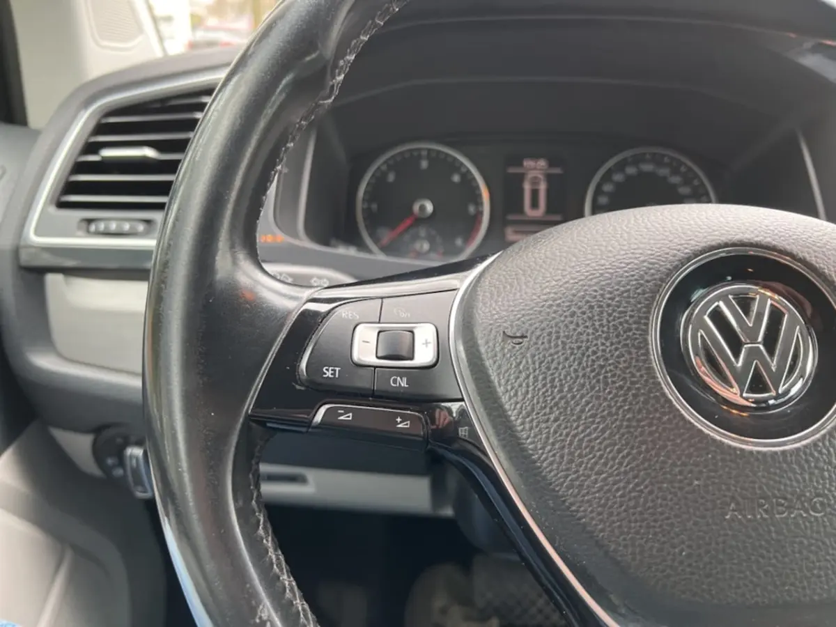 2.0 TDI L2H1 DC Aut. 4M Highline