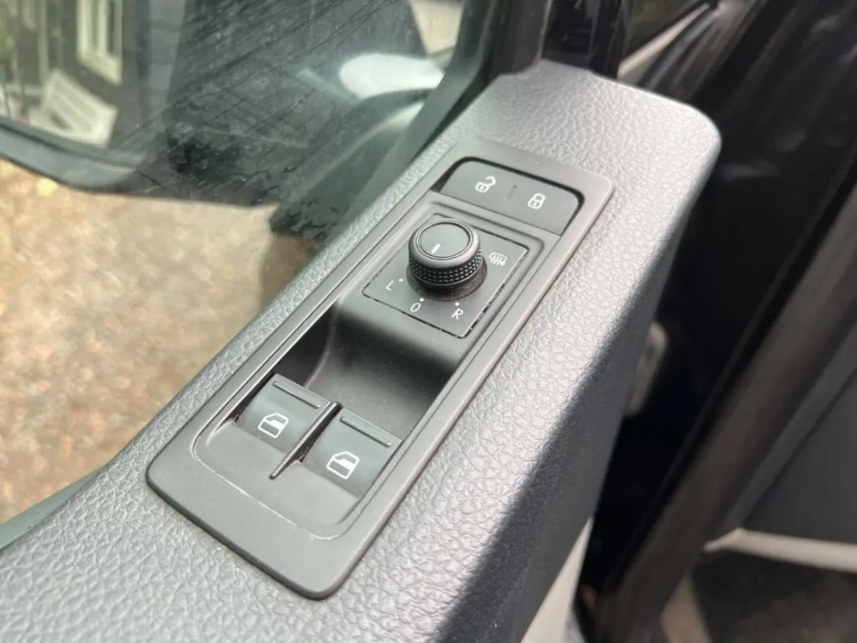2.0 TDI L2H1 DC Aut. 4M Highline