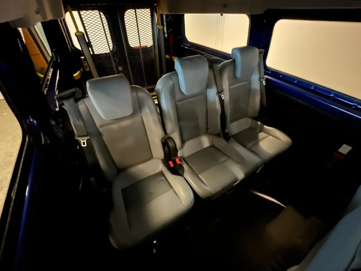 L2H2 Rolstoelbus Groepsvervoer 6+1